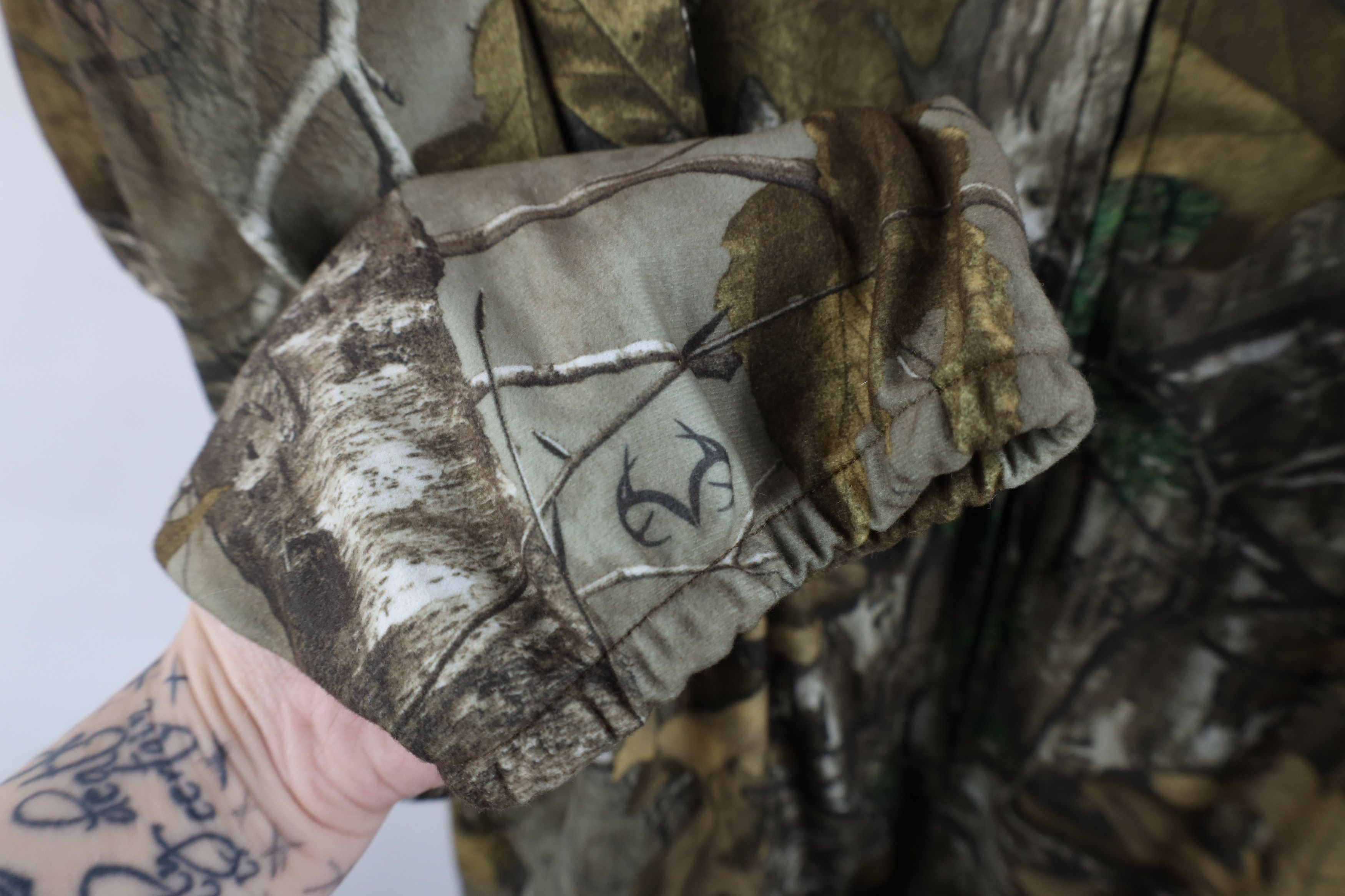 Vintage Y2K Camouflage Soft Cloth ElimiTick Hooded Hunting Jacket Size US XXL / EU 58 / 5 - 7 Thumbnail