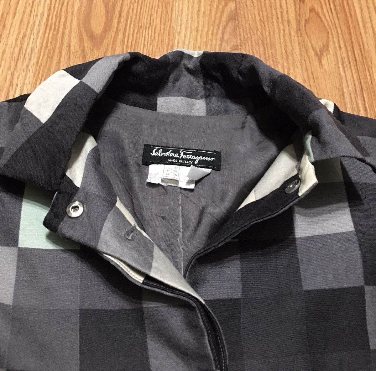 Salvatore Ferragamo Salvatore Ferragamo Checkered Wool Silk Jacket EU36 US6 Size M / US 6-8 / IT 42-44 - 7 Thumbnail