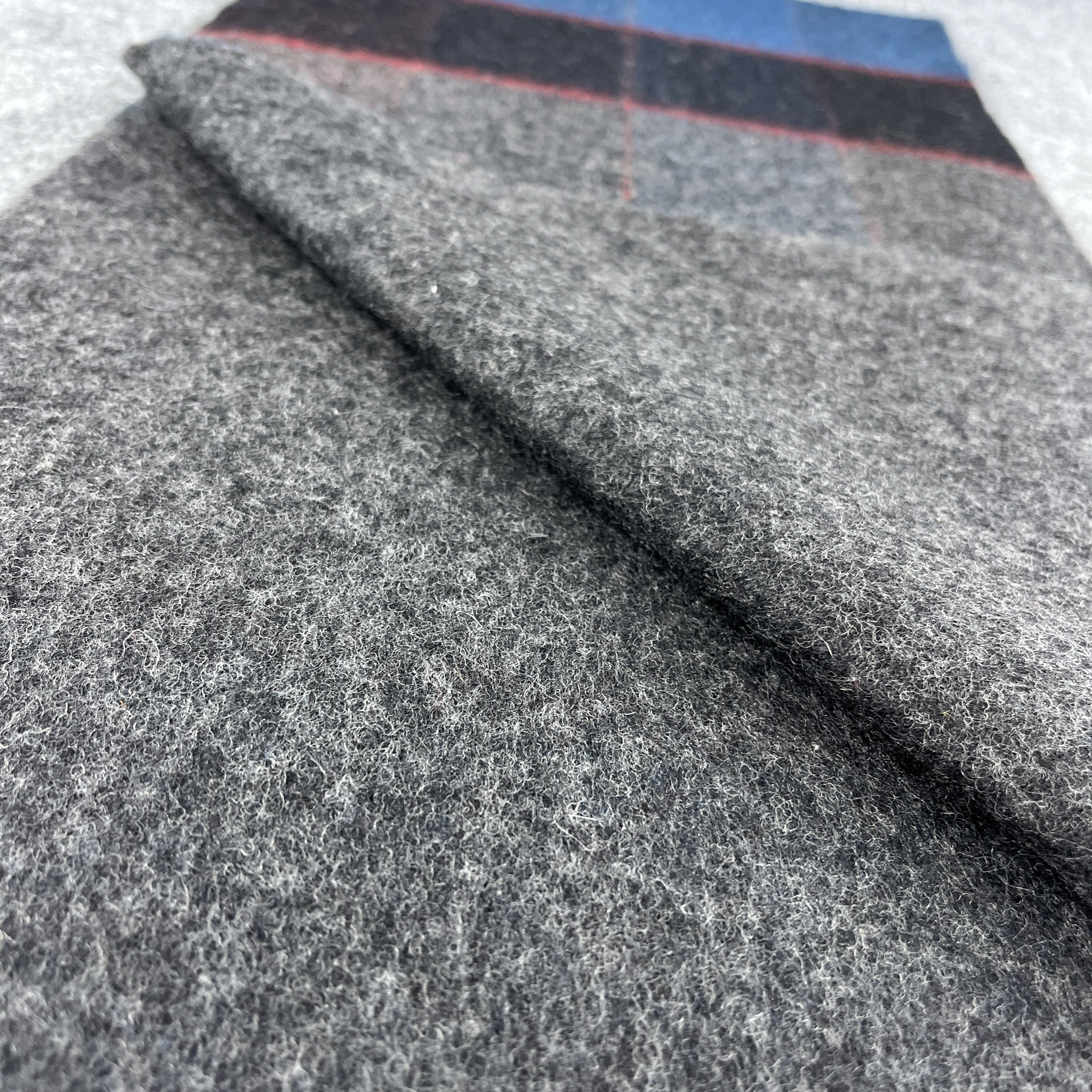 Hardy Amies Hardy Amies Scarf / Muffler / Neckwear T1197 Size ONE SIZE - 9 Thumbnail