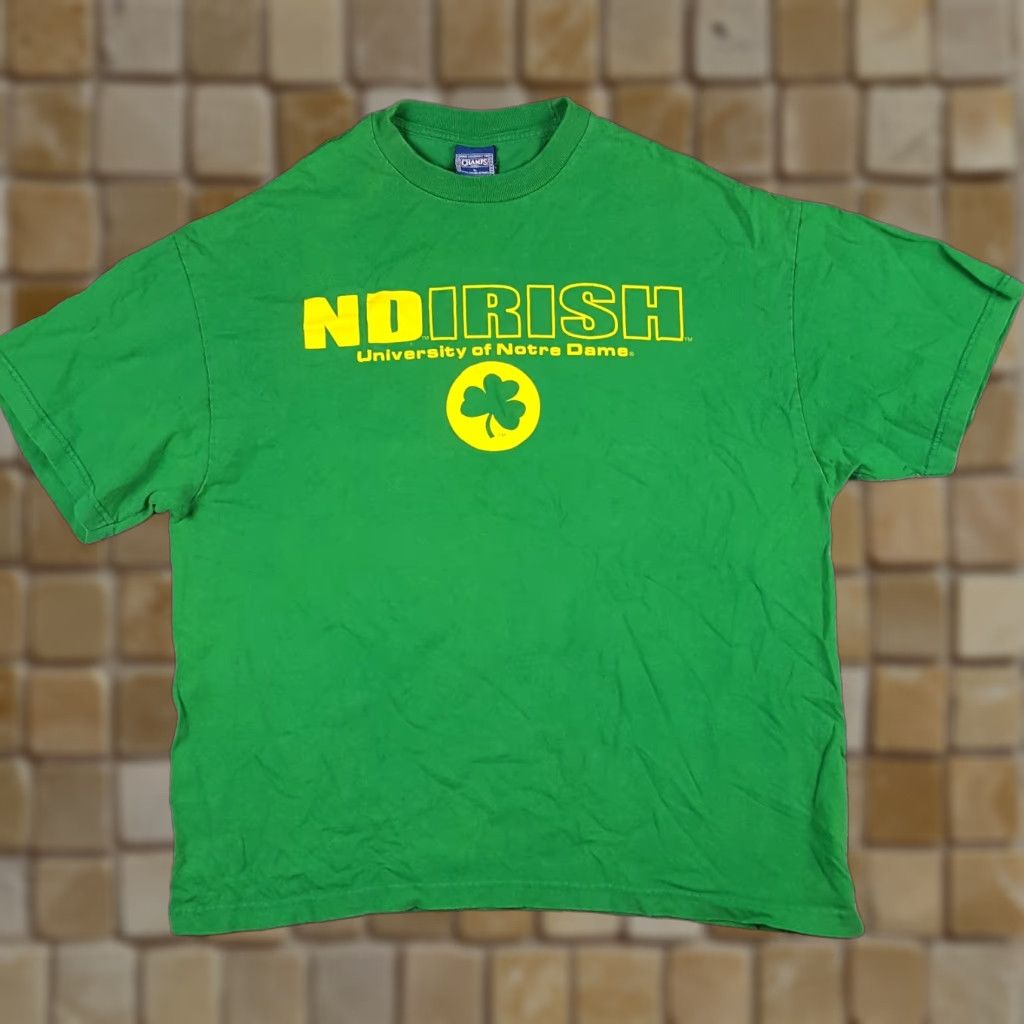 Vintage VINTAGE Notre Dame Fighting Irish Football Mens Size L Retro Clover Logo T Shirt Size US L / EU 52-54 / 3 - 1 Thumbnail
