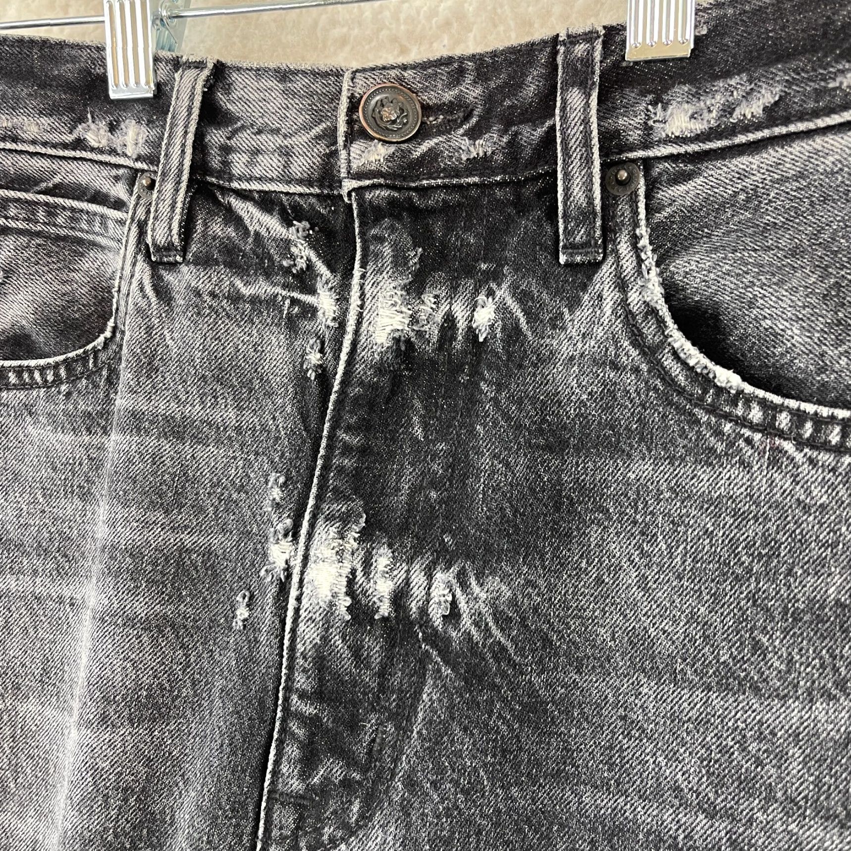 SLVRLAKE SLVRLAKE Beatnik Jeans Womens Regular 26 Black Coal Distressed Skinny Denim Cotton 5-Pocket Inseam 25.5" Rise 12" Button Zip Jeans Womens Size 26" / US 2 / IT 38 - 6 Thumbnail