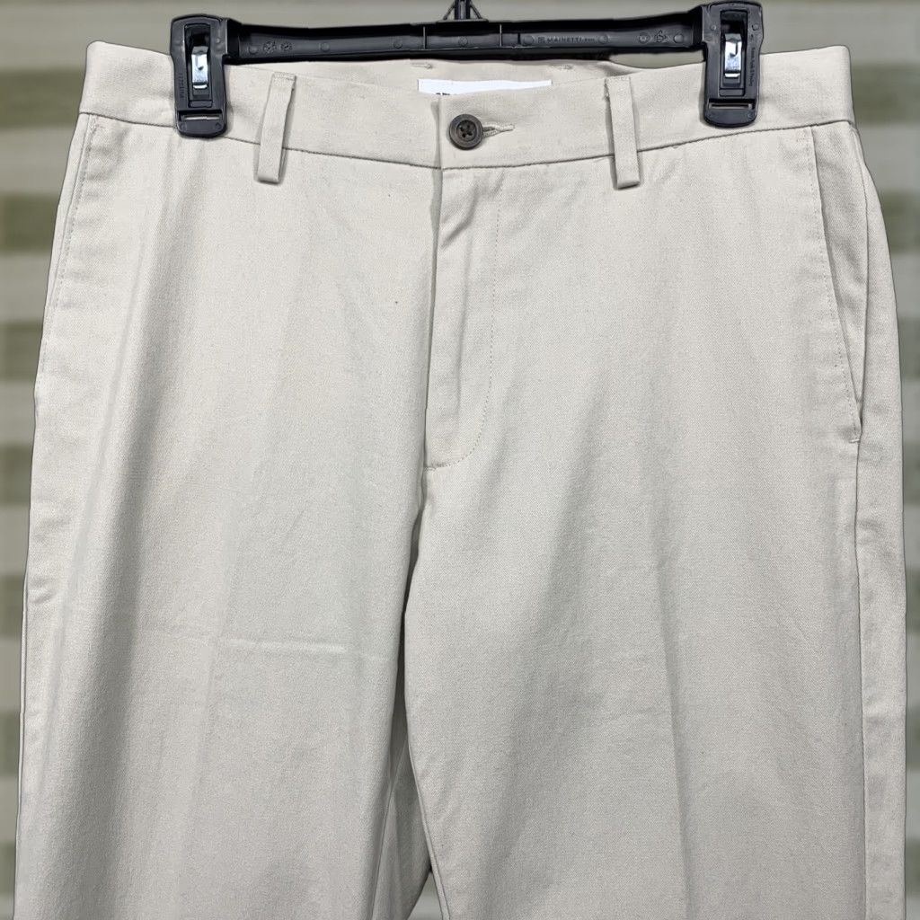 Essentials Amazon Essentials Pants Men's 32Wx31L Slim Flat Front Beig e Cotton Blend Back Pockets NWT Size US 32 / EU 48 - 1 Thumbnail