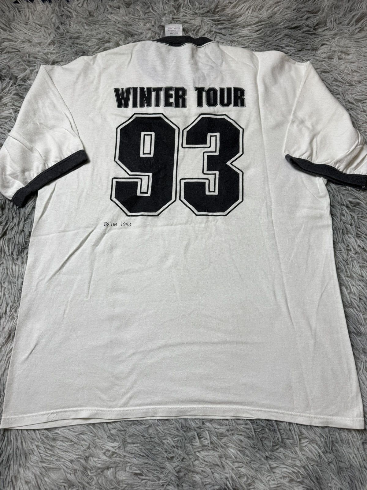 Vintage Vintage James Winter Tour 1993 Size US XL / EU 56 / 4 - 5 Thumbnail