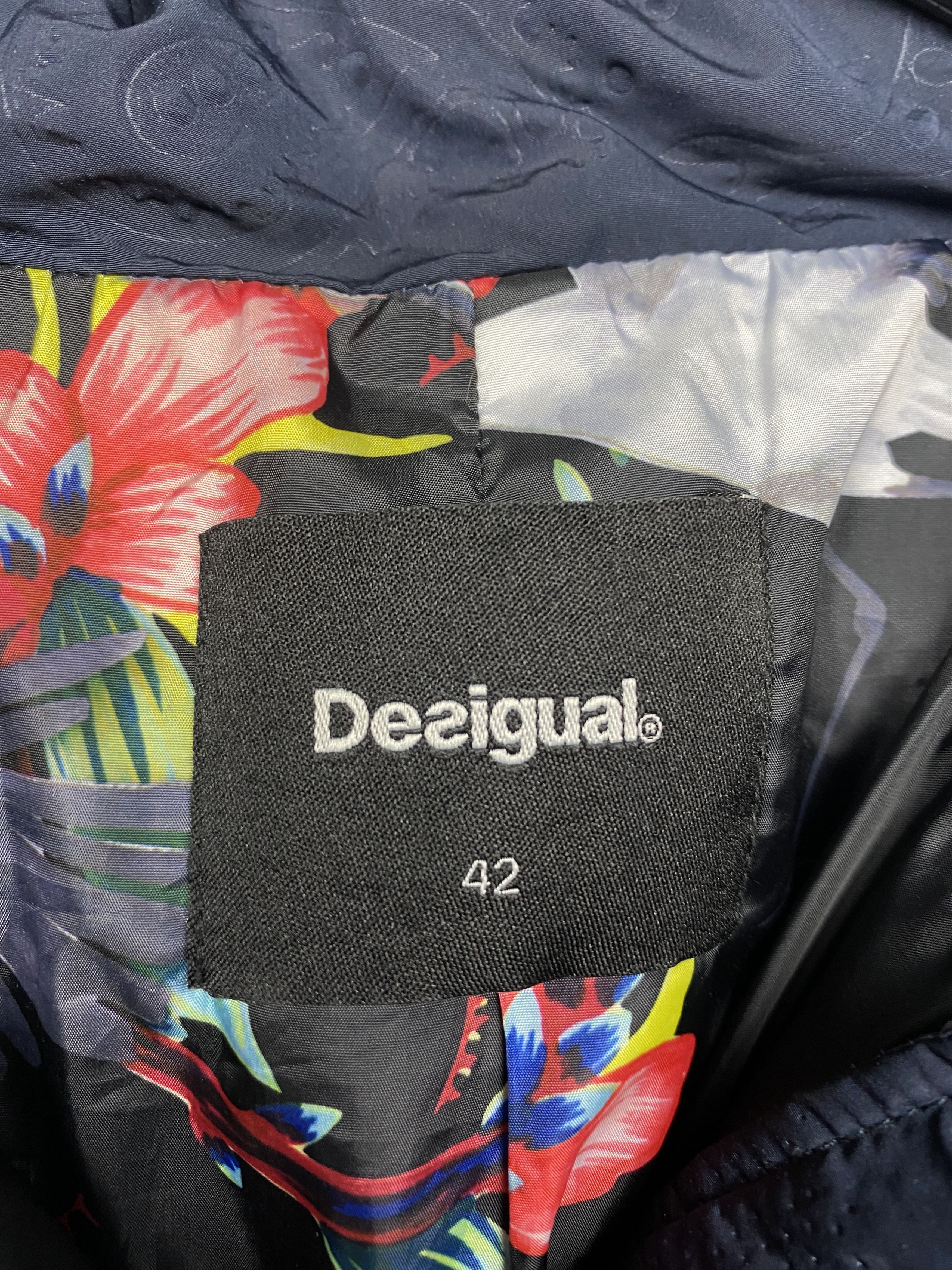 Desigual Desigual Womens Puffer Jacket Size M / US 6-8 / IT 42-44 - 5 Thumbnail