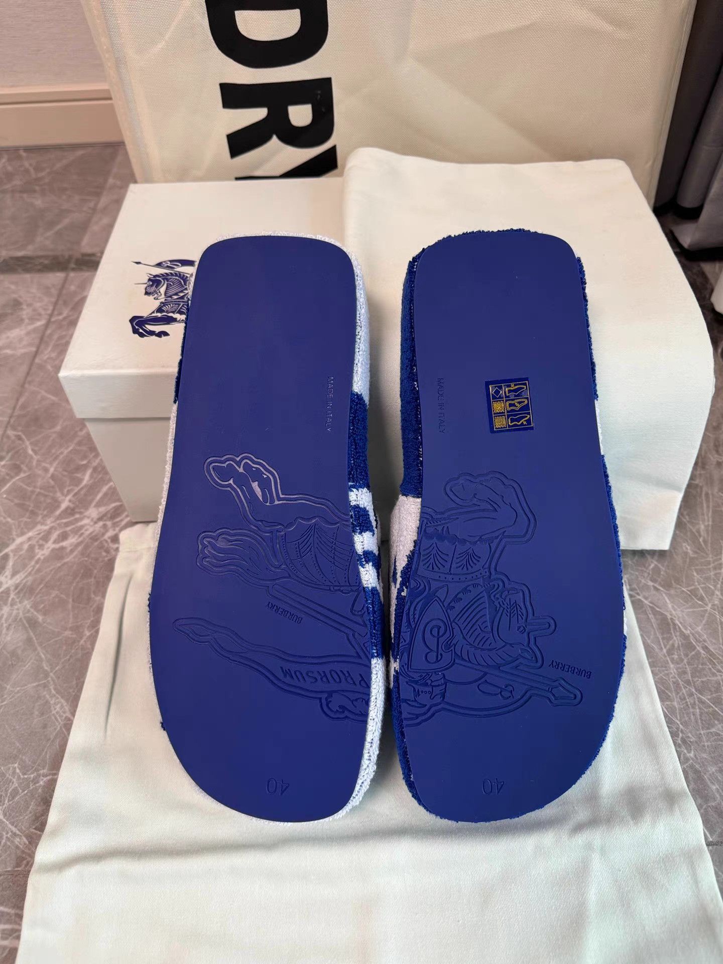 Burberry Burberry Equestrian Knight Towelling Slippers K6 Size US 7 / EU 40 - 6 Thumbnail