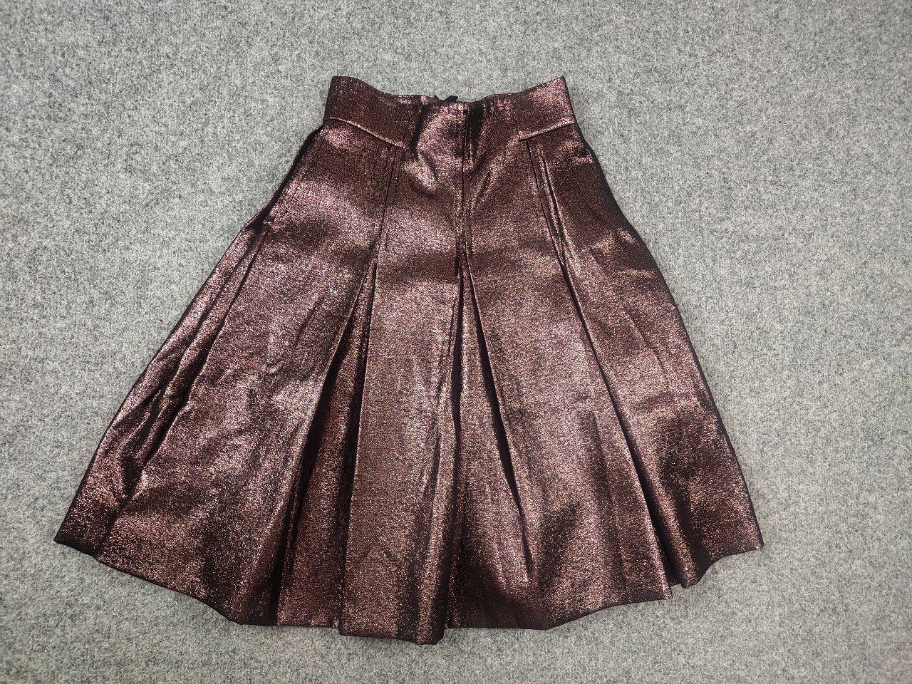 Akris Akris Punto Pleated Bronze Iridescent Lamé Bell Skirt Knee Size 27" / US 4 / IT 40 - 2 Thumbnail