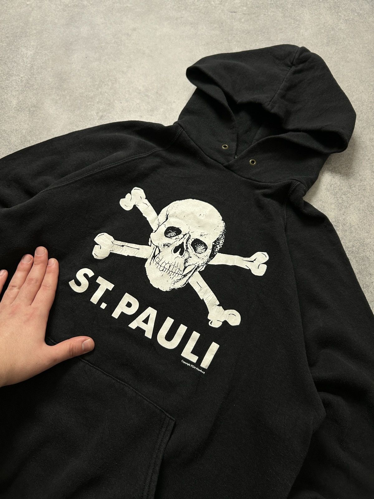 Band Tees Vintage Screen Stars St.Pauli y2k big logo hoodies mens Size US M / EU 48-50 / 2 - 4 Thumbnail