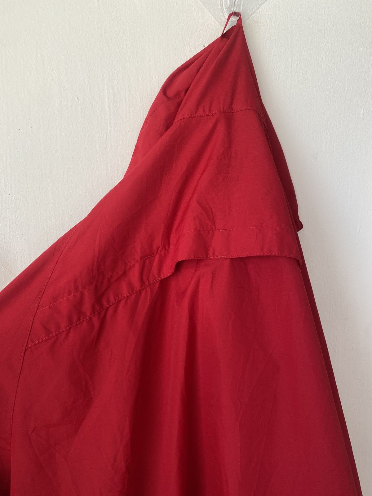 Japanese Brand Amazon Red Windbreaker Jacket with Hoodie- Size XL Size US XL / EU 56 / 4 - 10 Thumbnail