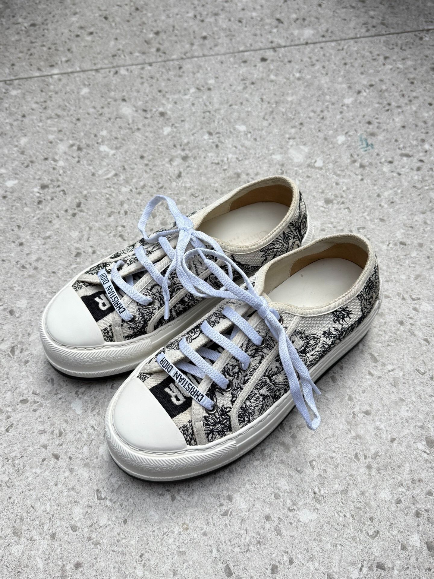 Dior Dior Women's Shoes Size 35.5 Size US 4.5 / IT 34.5 - 1 Thumbnail
