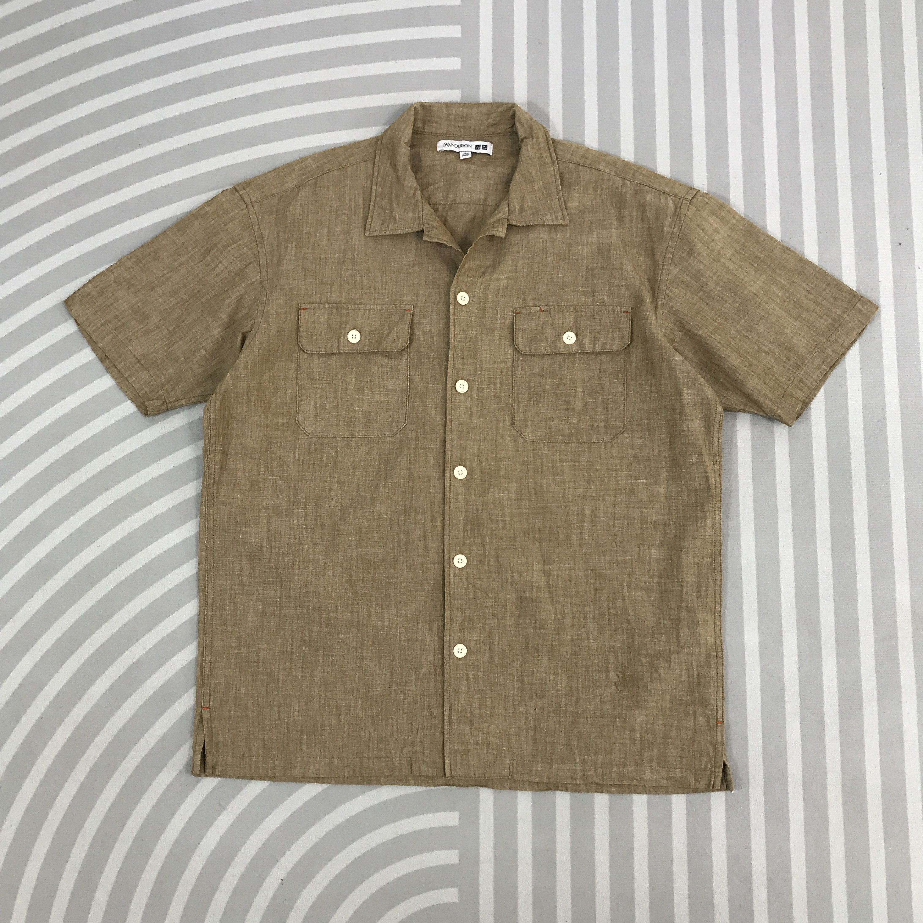 JW Anderson × Japanese Brand × Uniqlo Vintage J.W.Anderson x Uniqlo button up short sleeve Shirt Size US S / EU 44-46 / 1 - 1 Thumbnail