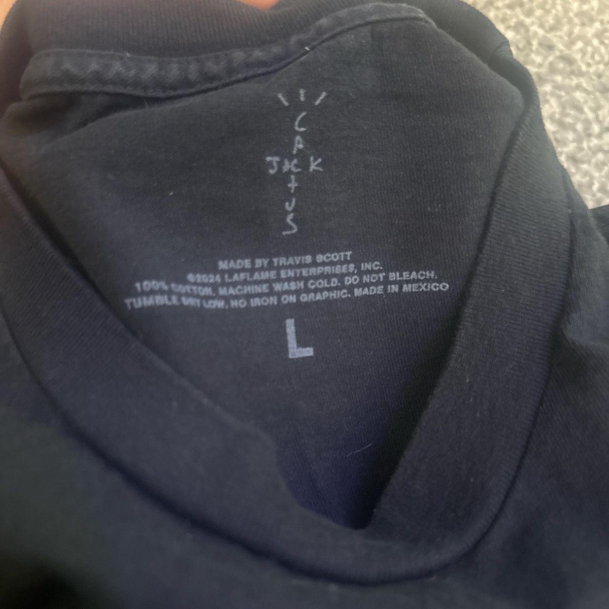 Travis Scott Travis Scott con merch large Size US L / EU 52-54 / 3 - 3 Thumbnail