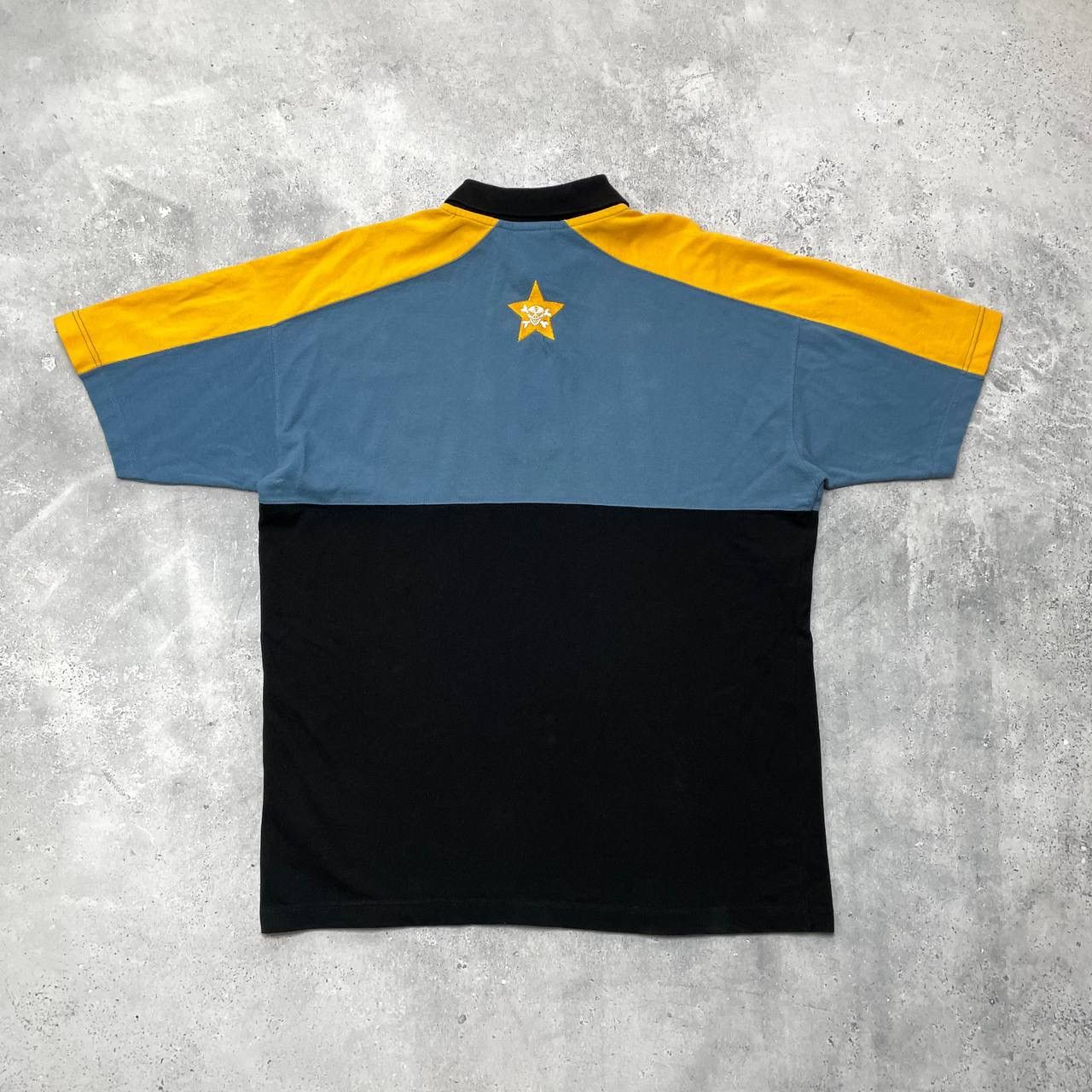 Band Tees Vintage 2000s Die Toten Hosen Band Polo Shirt Size L Size US L / EU 52-54 / 3 - 12 Thumbnail