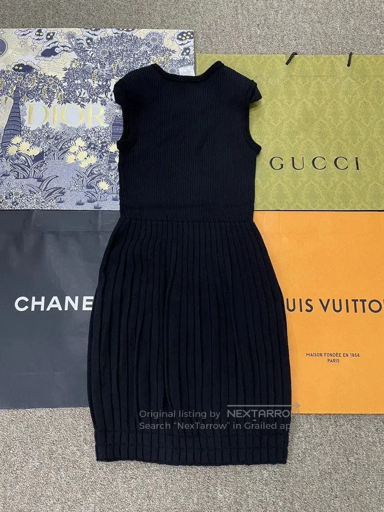 Chanel Black Sleeveless Knit Dress.
