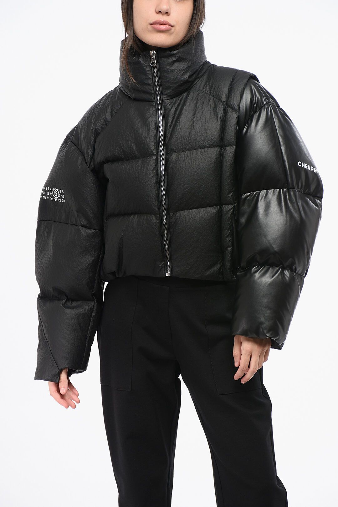 og1mm0825 Quilted Cropped Down Jacket in Black