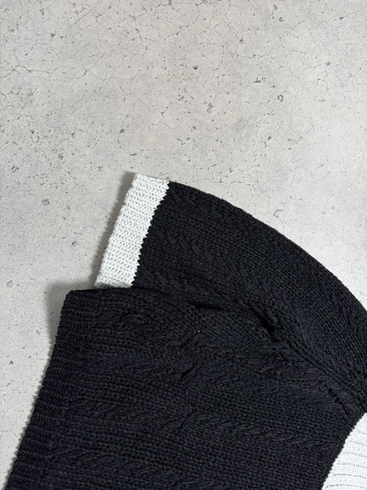 Chanel Chanel Paris Women’s Black/White Knit Rare Sweater Size XS / US 0-2 / IT 36-38 - 3 Thumbnail