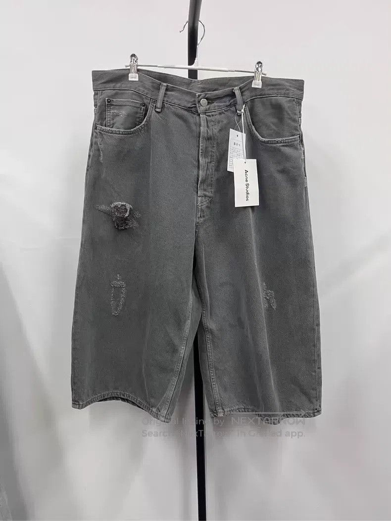 Acne Studios Acne Studios SS22 solid color ripped sixths jeans, blue Size US 33 - 1 Thumbnail