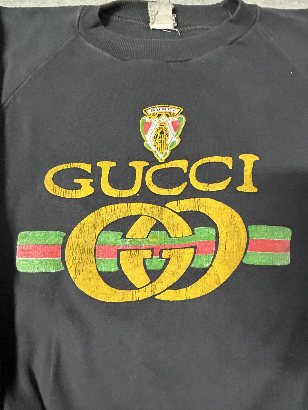 Vintage Vintage 90s Raglan Gucci Sweatshirt Faded Black Size US M / EU 48-50 / 2 - 2 Thumbnail