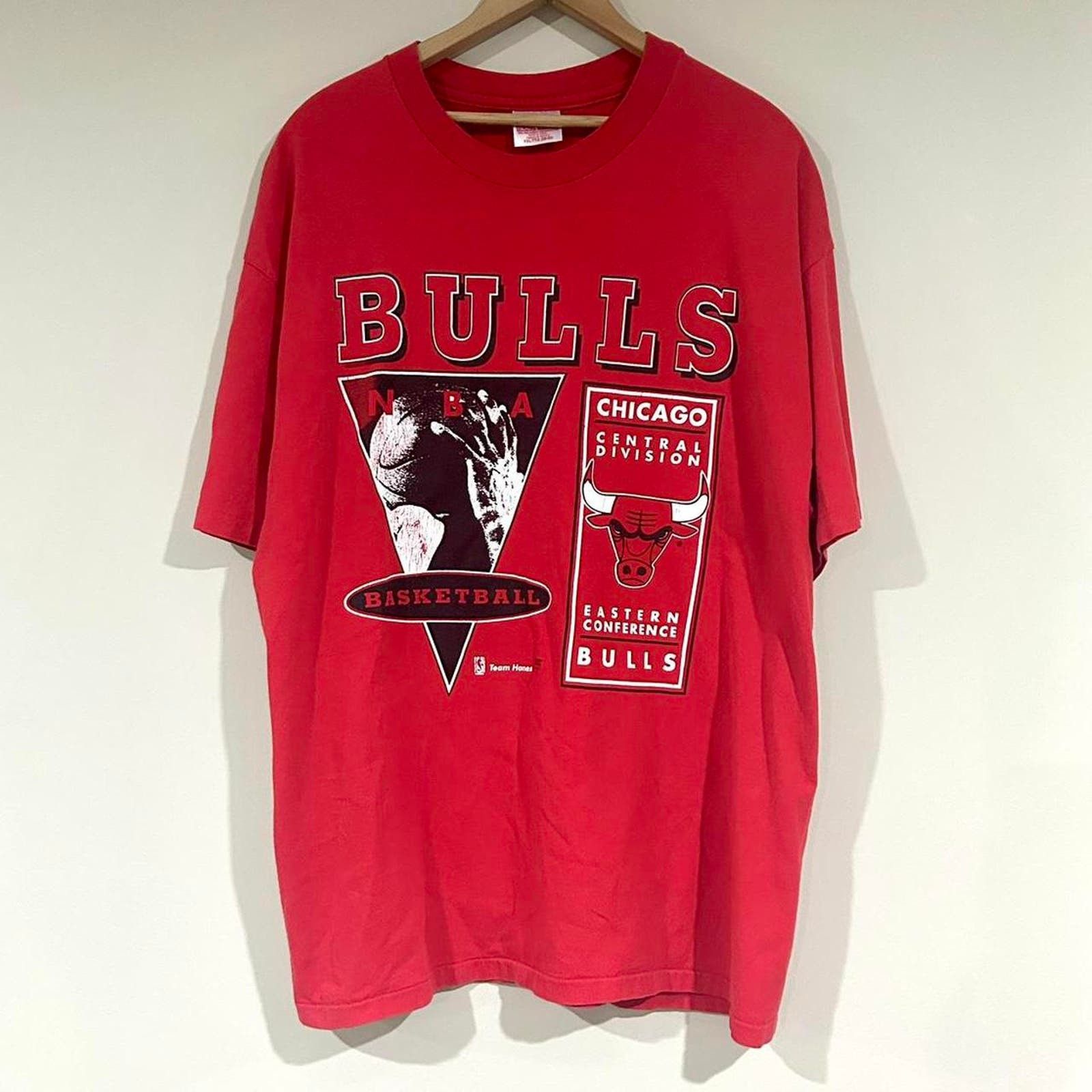 Vintage 1990's Chicago Bulls Basketball Tee Shirt