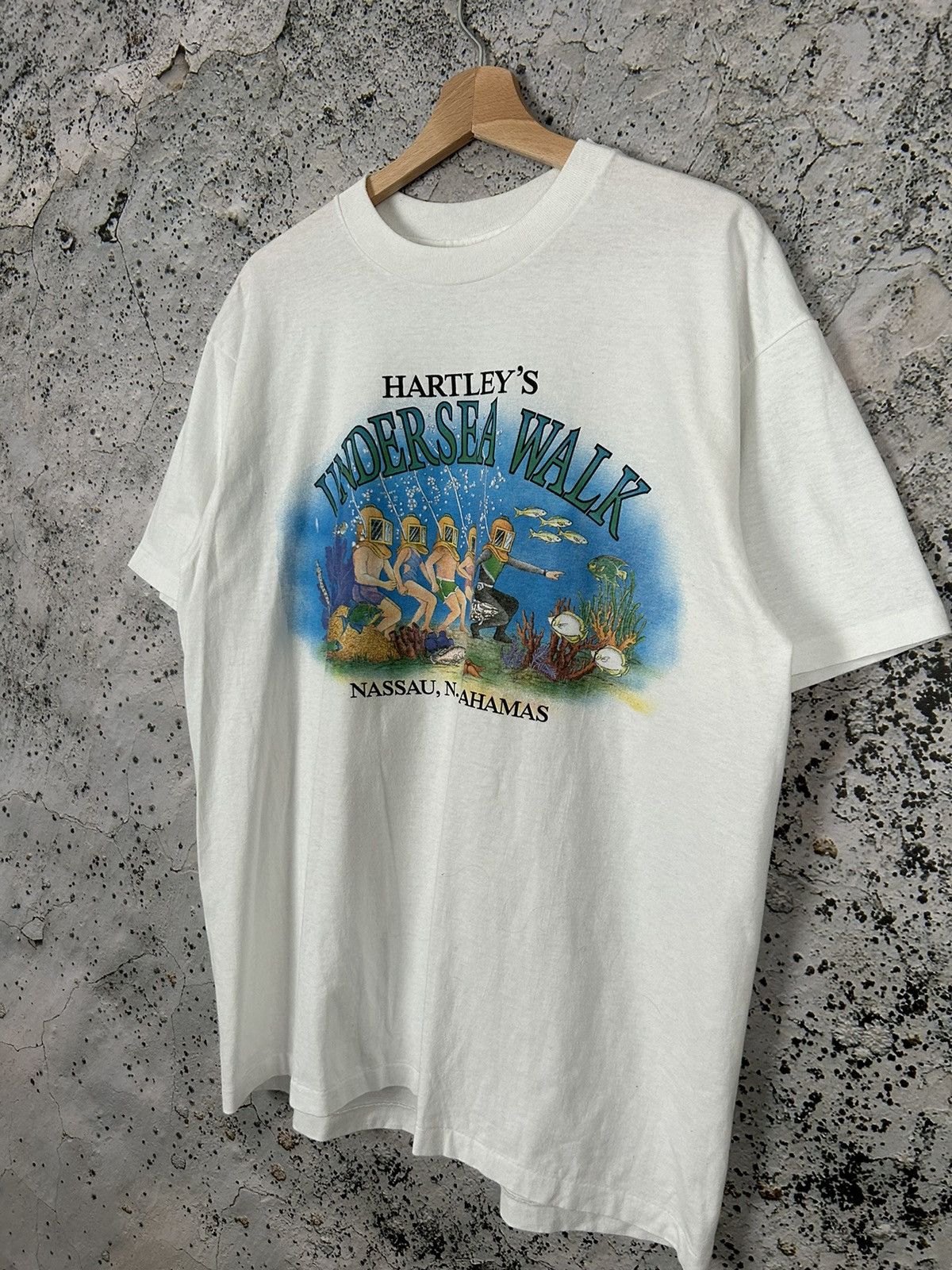 Other Vintage 90s Bahamas Undersea Walk Graphic Tee Size US XL / EU 56 / 4 - 2 Thumbnail
