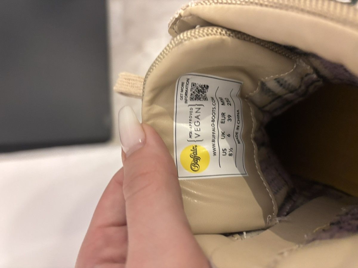 Designer BUFFALO BOOTS BEIGE WOMENSWEAR Size US 8.5 / IT 38.5 - 7 Thumbnail