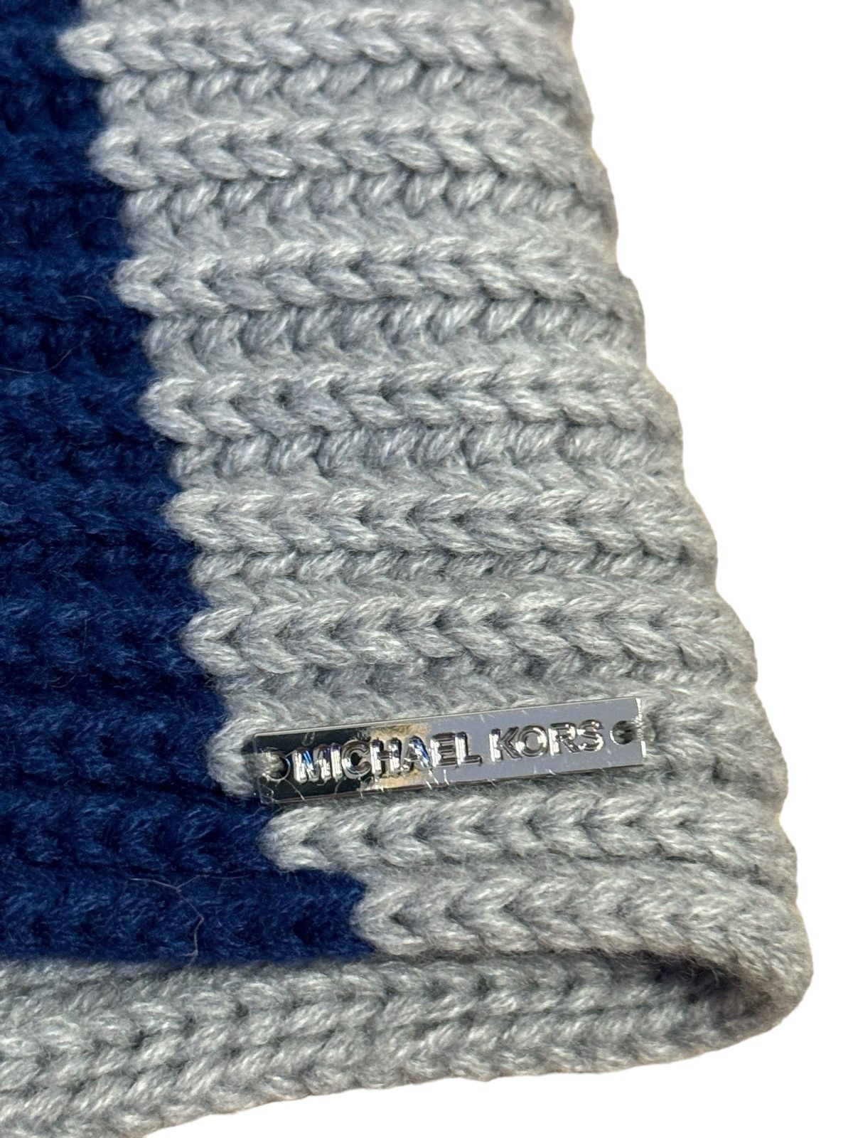 Michael Kors Michael Kors Neck Warmer Snoop Cowl Scarf Wrap Size ONE SIZE - 4 Thumbnail