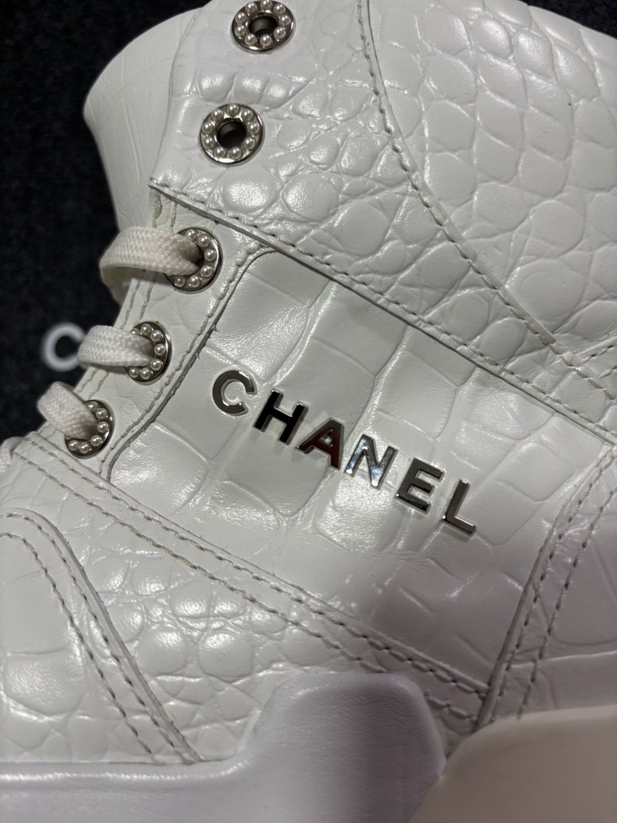 Chanel Chanel Crocodile Calfskin Hightop Sneaker Size US 8.5 / EU 41-42 - 7 Thumbnail
