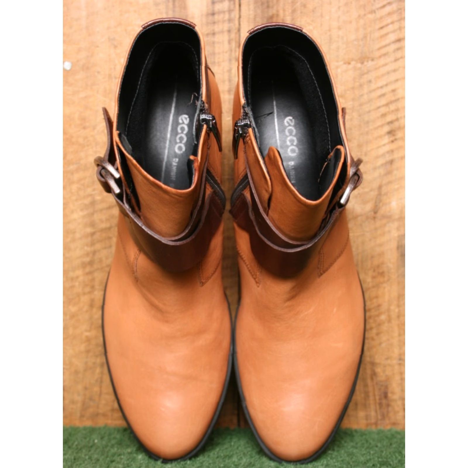Ecco ECCO Shape 55 Cognac Brown Leather Ankle Boots w/2.75" Heels EUR 38 US 7-7.5 Womens Bootie Leather Zip Block Heel Mid Shaft Ankle Shoe Color Brown Size US 6 / IT 36 - 5 Thumbnail
