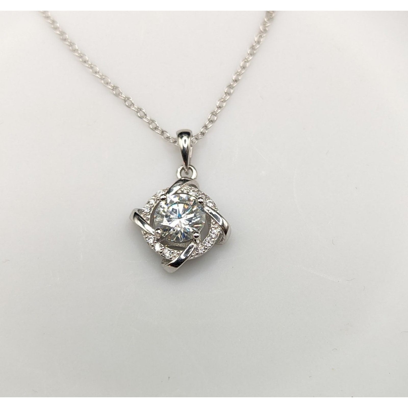 Other Moissanite Windmill Necklace 925 Silver NWT Size ONE SIZE - 5 Thumbnail