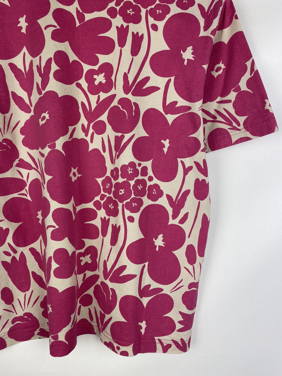 Uniqlo Marimekko Uniqlo ladies floral pattern t shirt size S Size S / US 4 / IT 40 - 15 Thumbnail