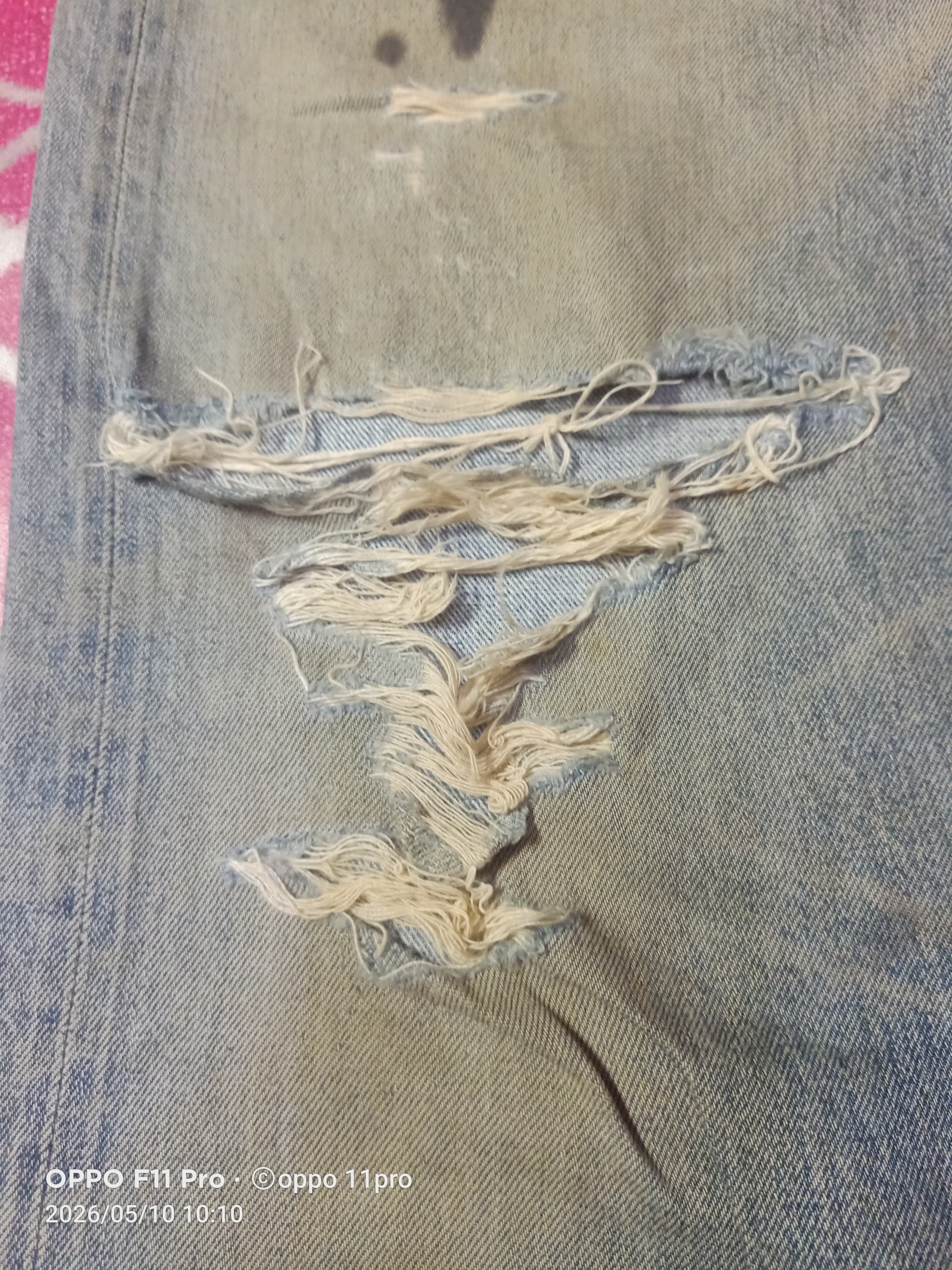 Levi's Vintage Clothing 💥Vintage 501 LVC 1983 Distressdenim Red Selvedge Denim Size US 35 - 13 Thumbnail