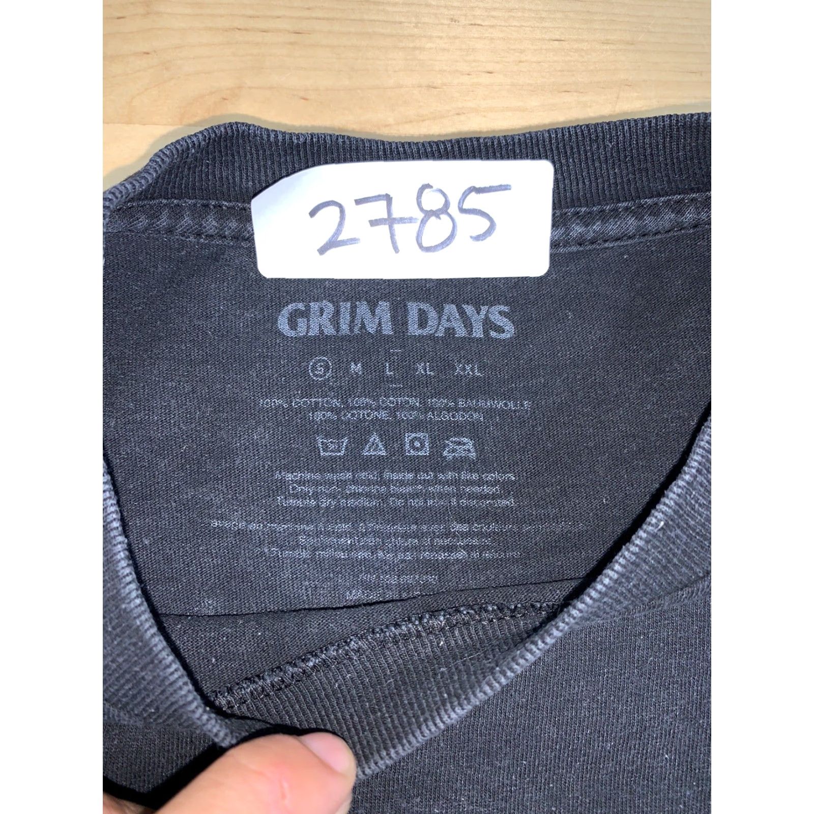Paradise Grim Days Last in Paradise Graphic T Shirt Black S Short Sleeve Men's 2785 Beach Beer Bohemian California Music Paradise Shirt Size US S / EU 44-46 / 1 - 5 Thumbnail