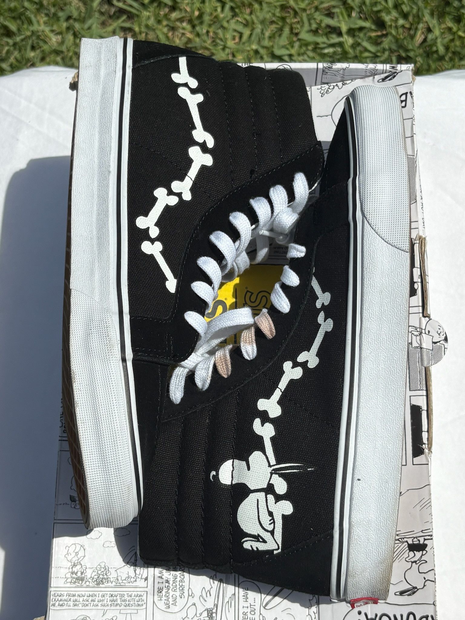 Peanuts × Vans Peanuts x Vans Skate High Tops Size US 9.5 / EU 42-43 - 1 Thumbnail