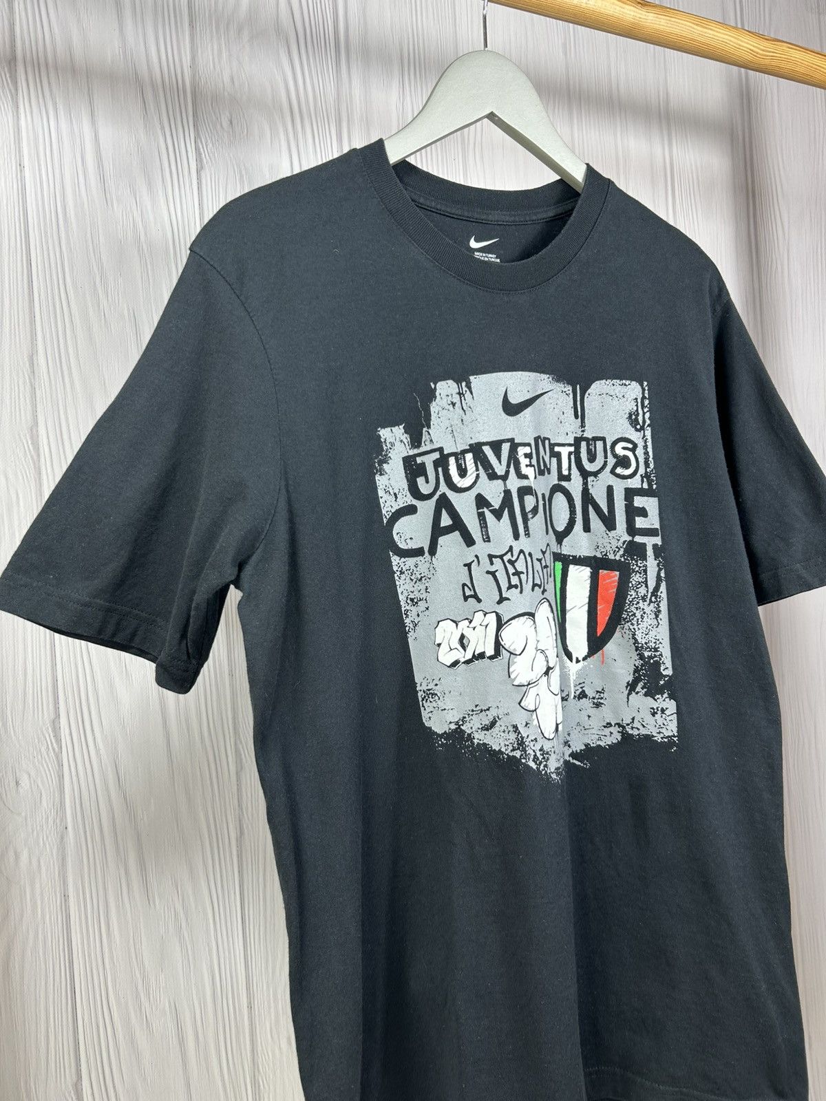 Nike × Vintage 2011-12 Juventus Nike 'Campione' Graphic Tee Size L Size US L / EU 52-54 / 3 - 4 Thumbnail