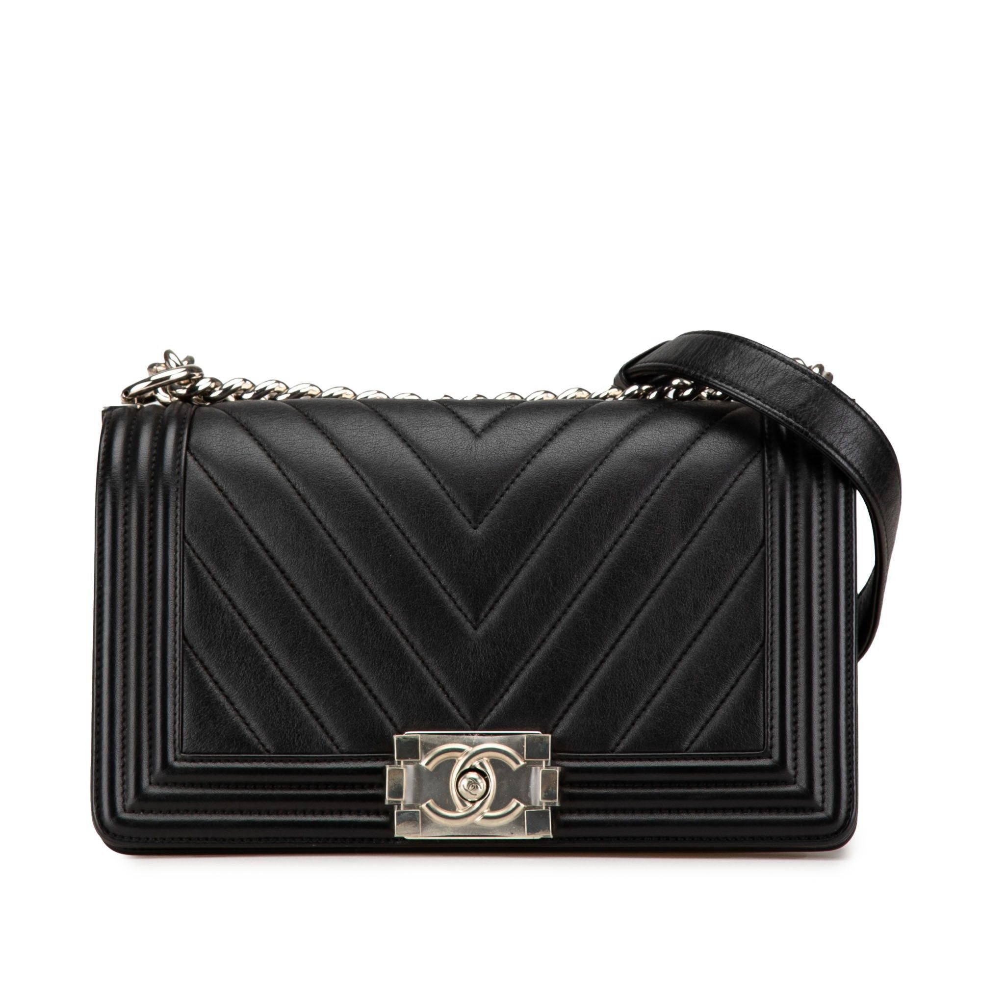 Chanel Chanel Medium Calfskin Chevron Boy Flap Black Size ONE SIZE - 1 Thumbnail