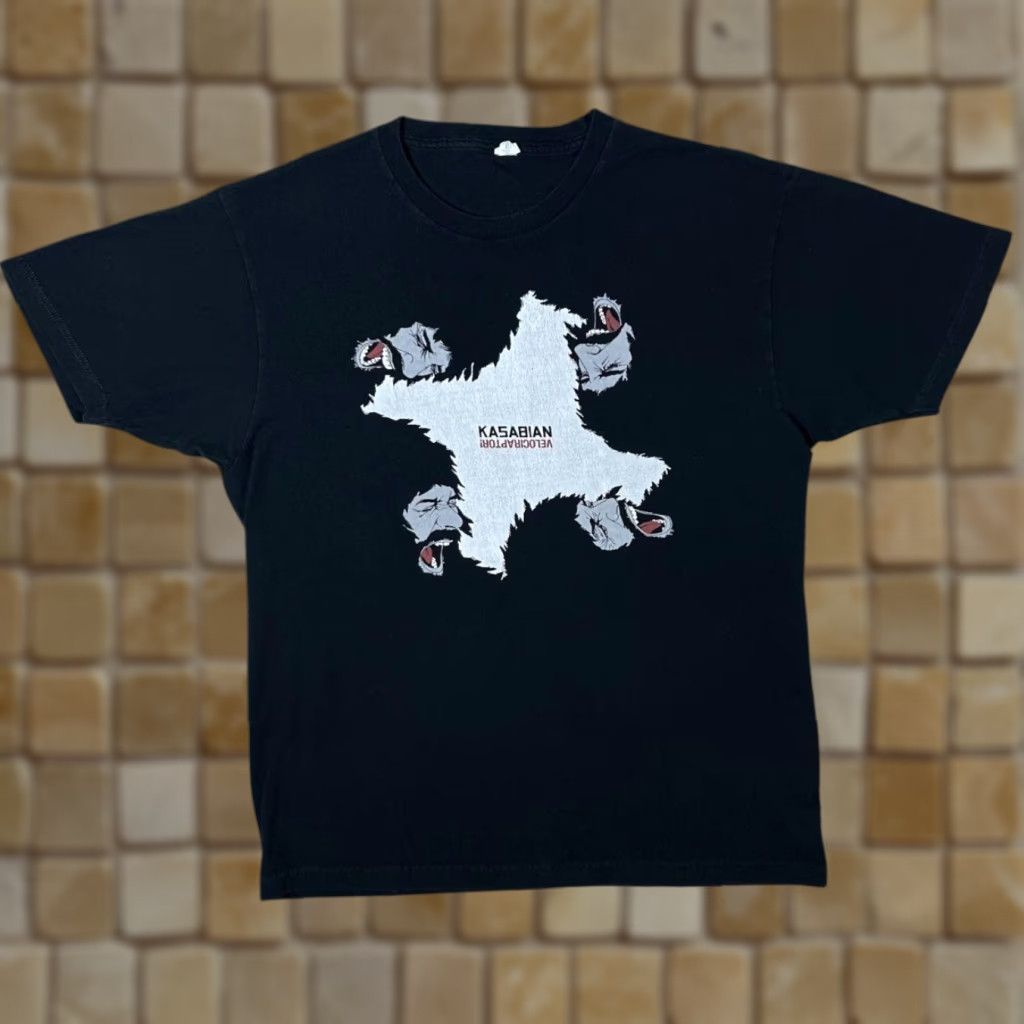 Vintage Kasabian Velociraptor US Tour 2012 Music Band T-Shirt Large Black Cotton Logo Graphic Size US L / EU 52-54 / 3 - 1 Thumbnail