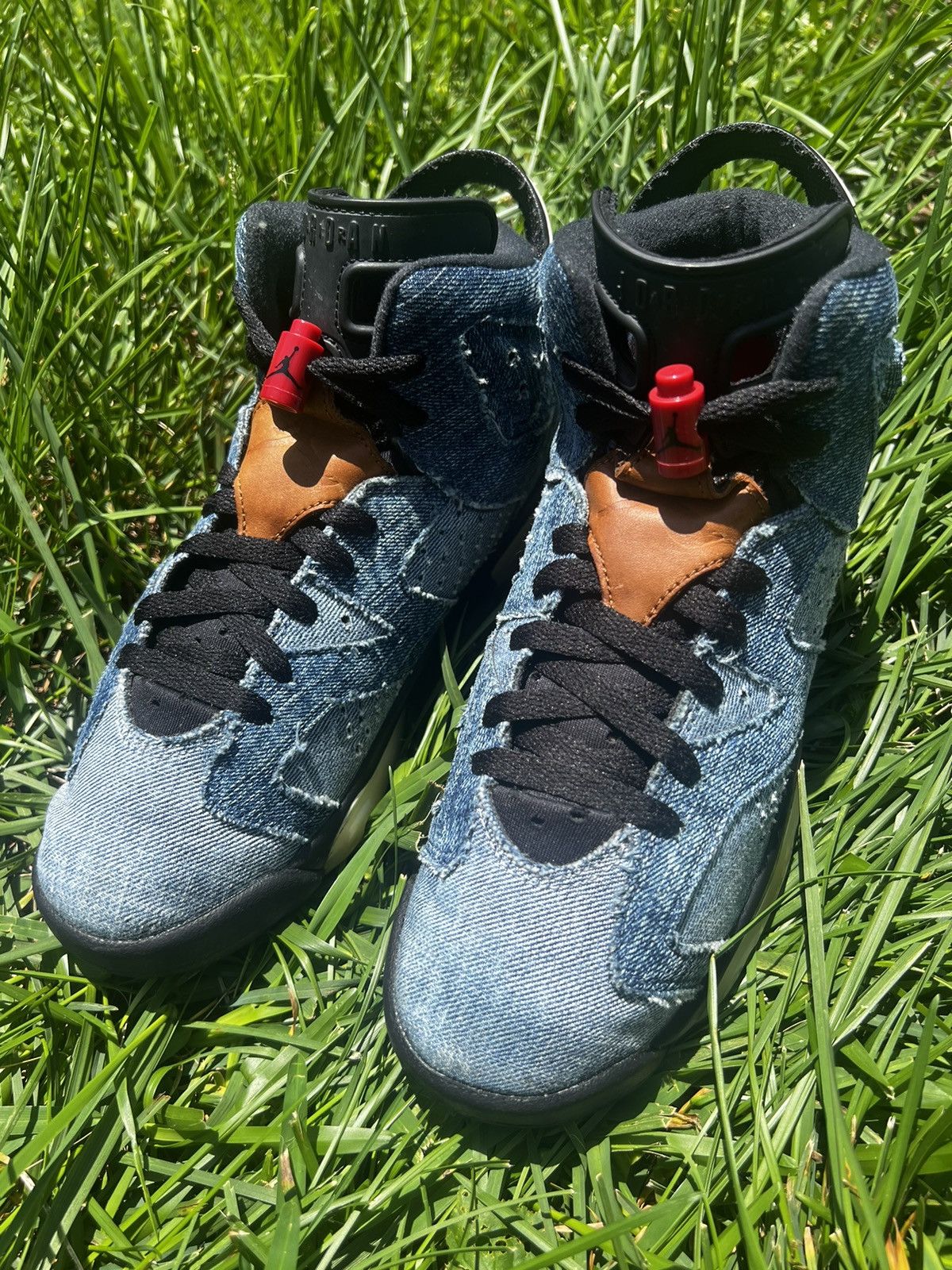 Jordan Brand CLEAN Air Jordan 6 Retro Denim size 7 Mens Blue shoes Size US 7 / EU 40 - 2 Thumbnail