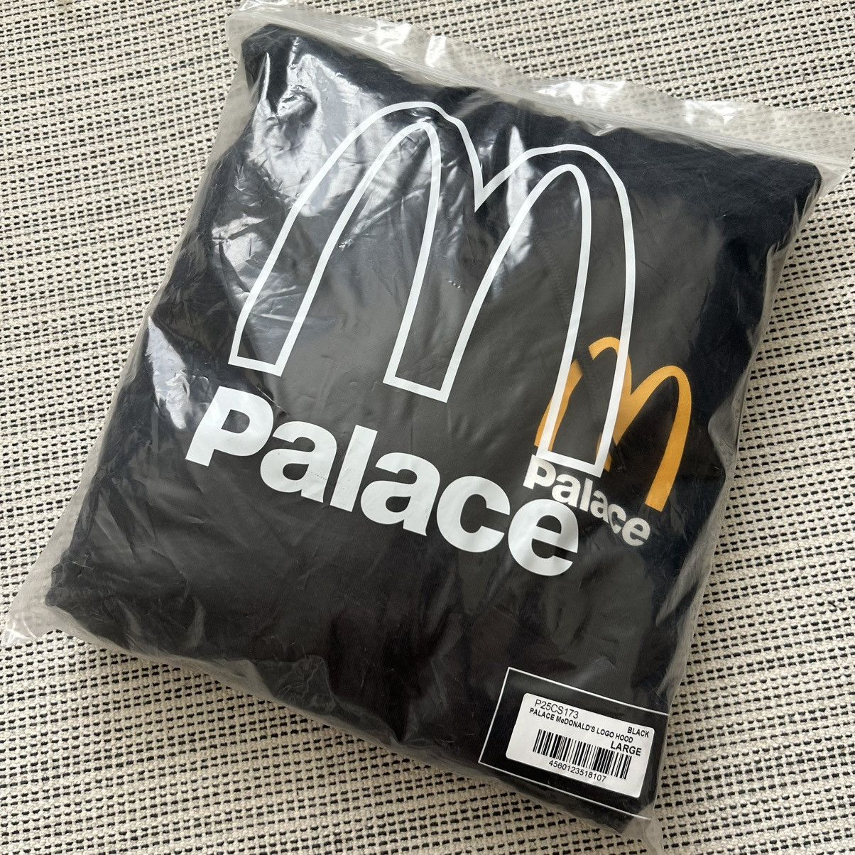 Palace 2023 Palace x McDonalds Logo hoodie sz L Size US L / EU 52-54 / 3 - 6 Thumbnail