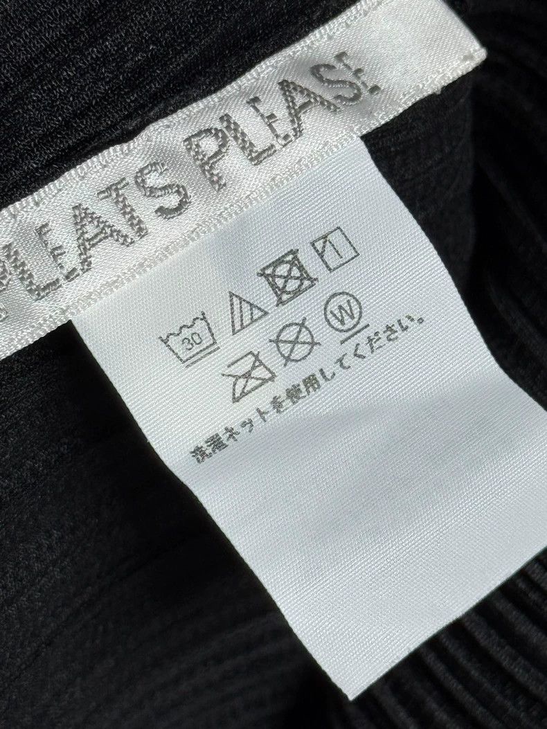 Issey Miyake Issey Miyake size:2 A black, long-sleeved, intellectual dr Size S / US 4 / IT 40 - 3 Thumbnail