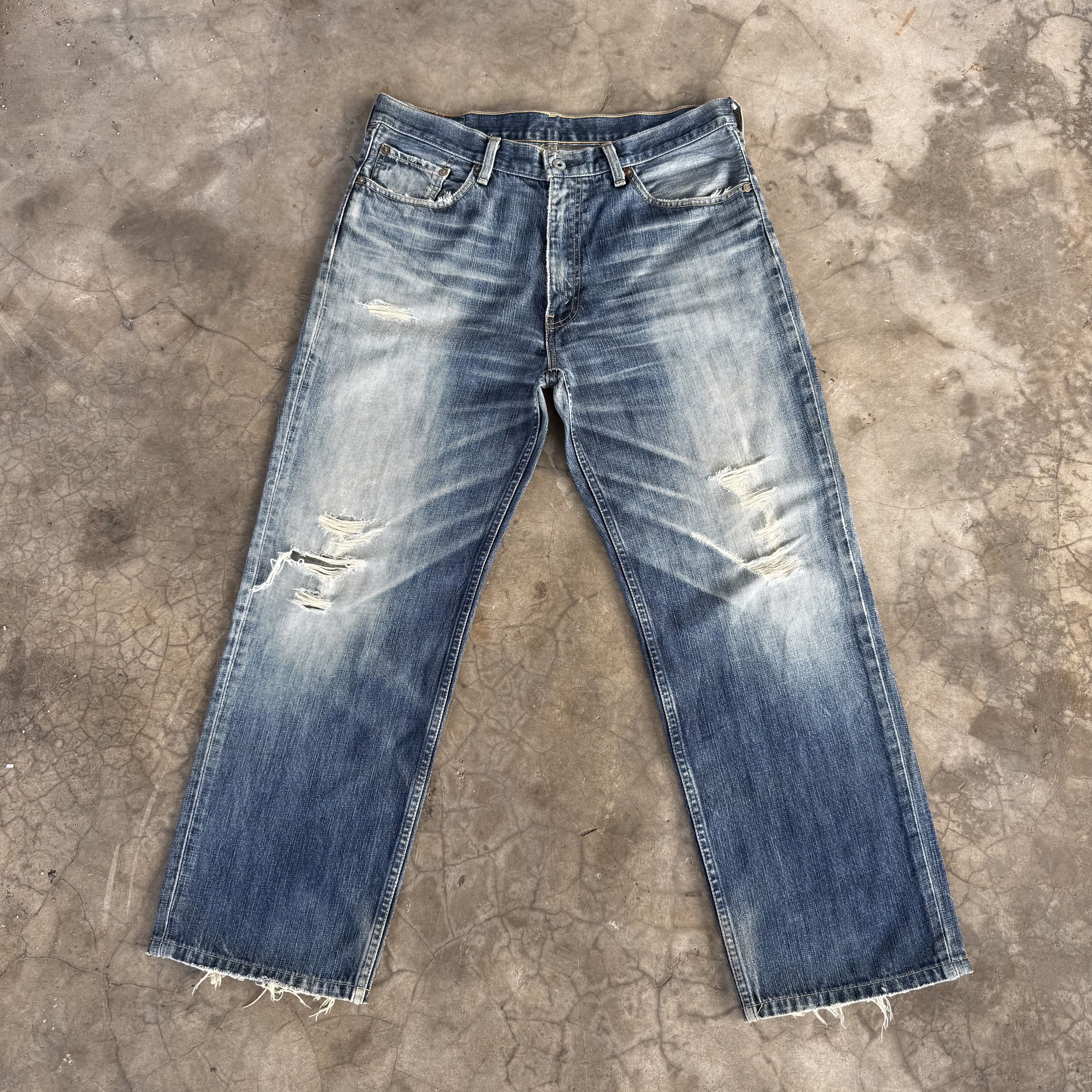 Levi's Vintage Levi's 502 Distressed Denim Jean W36 Size US 36 / EU 52 - 2 Thumbnail