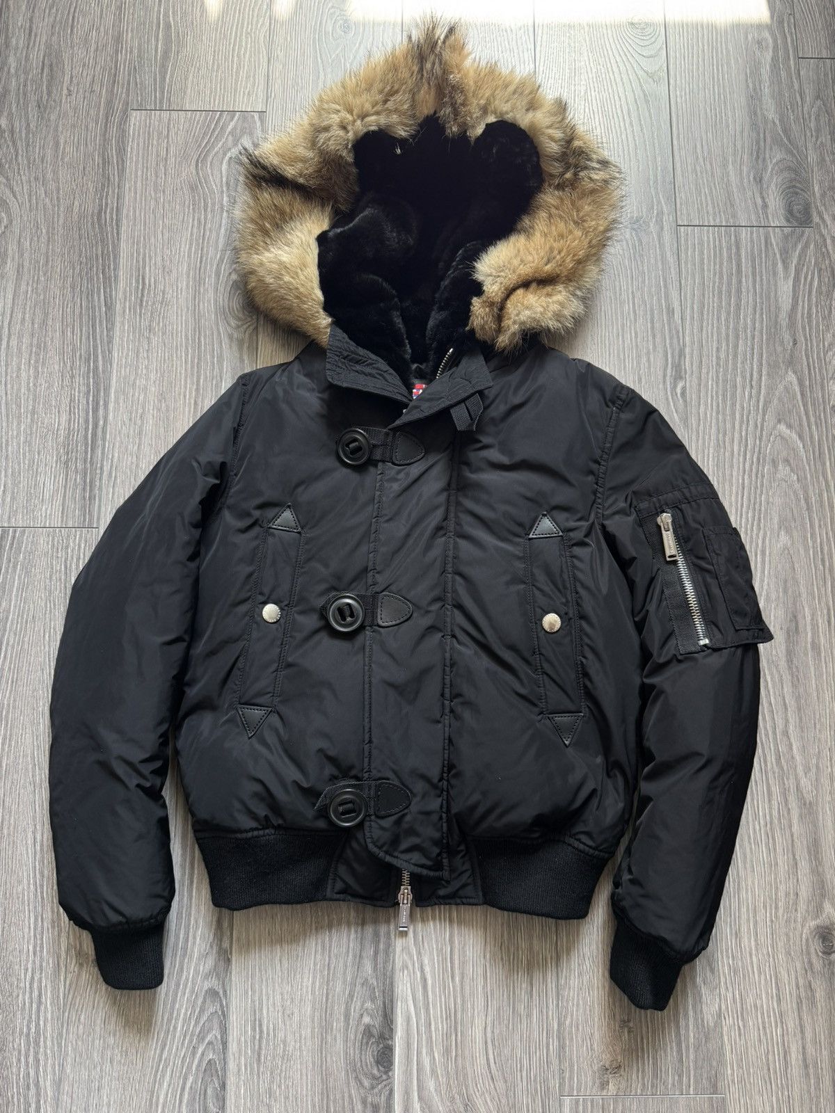 Dsquared2 Dsquared2 Coyote Fur Bomber Jacket Black 42 Luxury RRP $2400 Size US XS / EU 42 / 0 - 1 Thumbnail