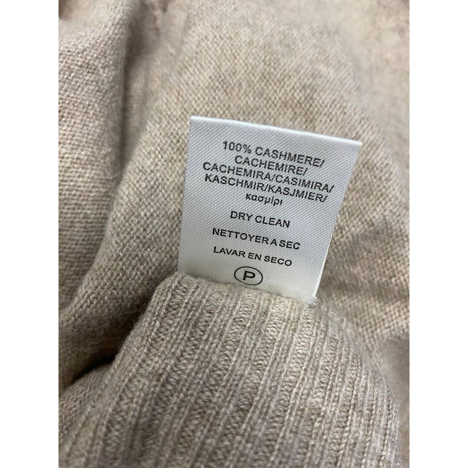 & Other Stories Anthropologie VELVET QUINNY CASHMERE PONCHO Size M A000436 Size M / US 6-8 / IT 42-44 - 7 Thumbnail
