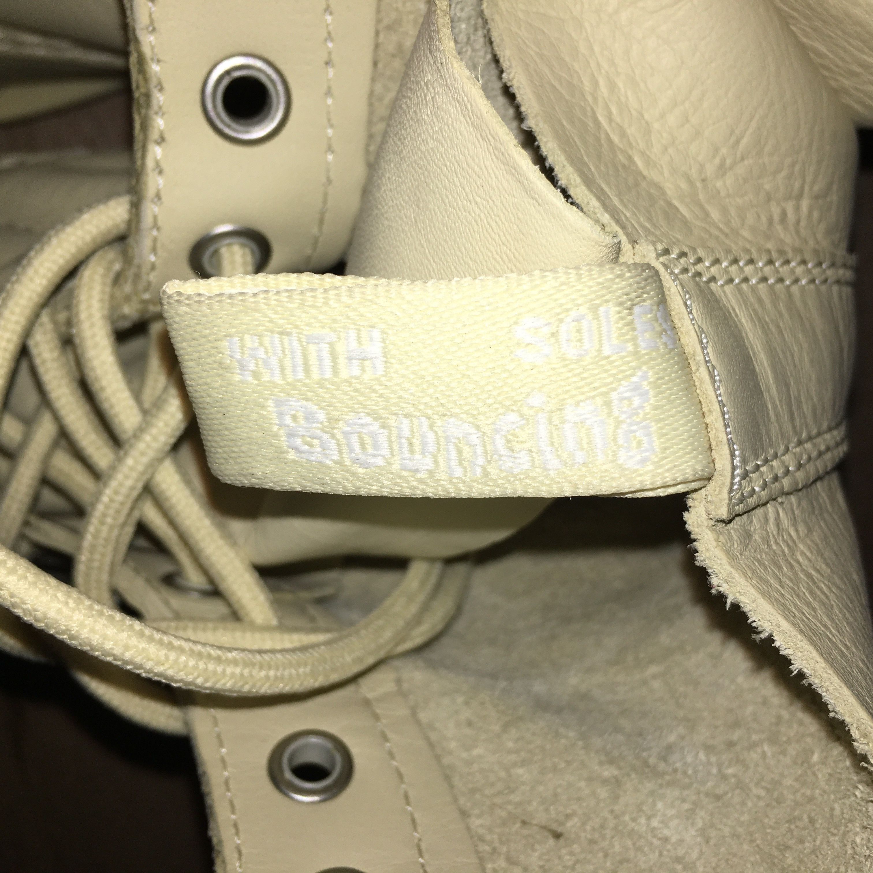 Dr. Martens 1460 Pascal Mono Off White Size US 8.5 / IT 38.5 - 2 Thumbnail
