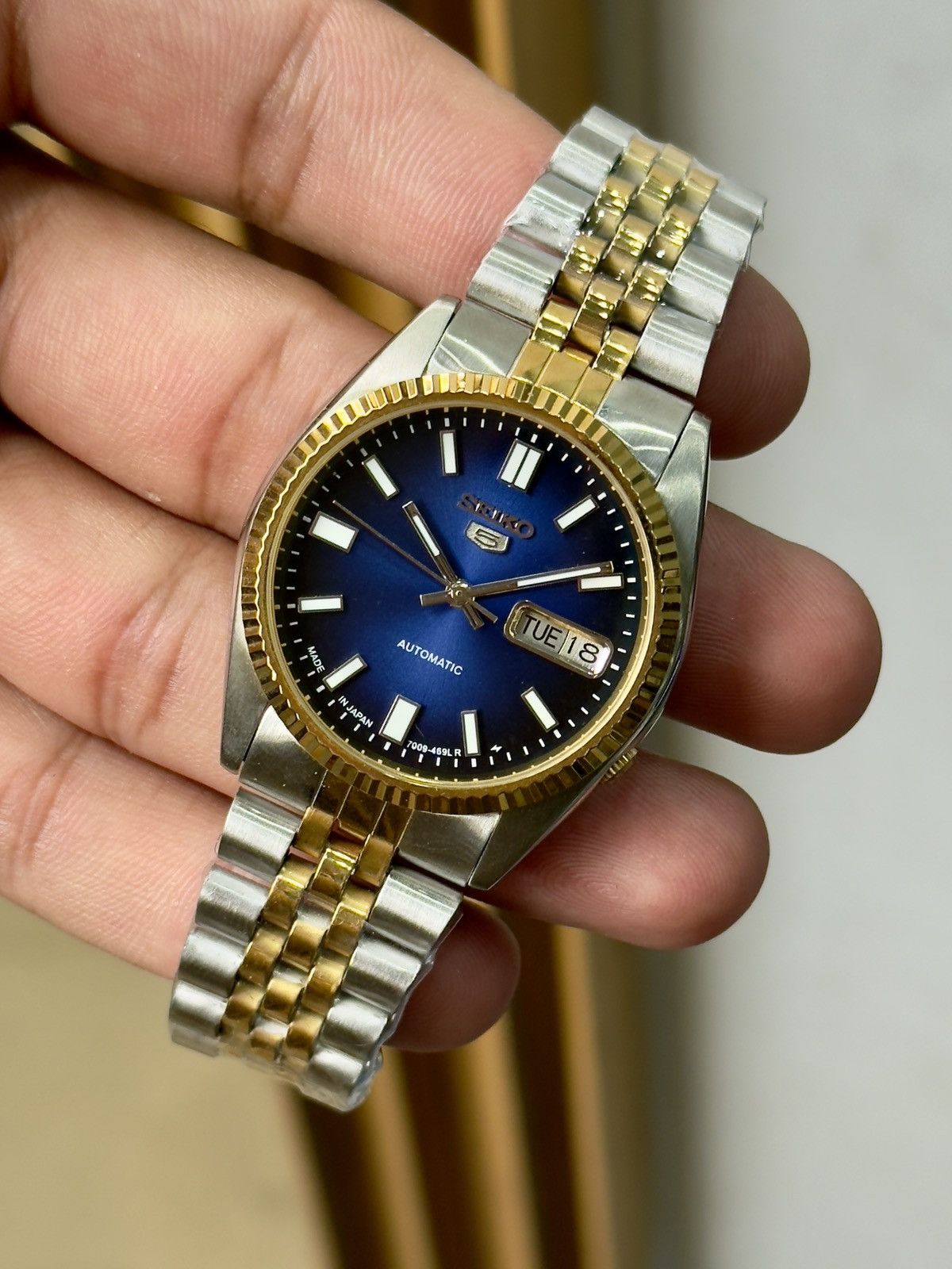 Vintage Seiko SNXJ NOS Automatic 7009 blue Dial Men’s Wrist Watch Size 36 - 2 Thumbnail