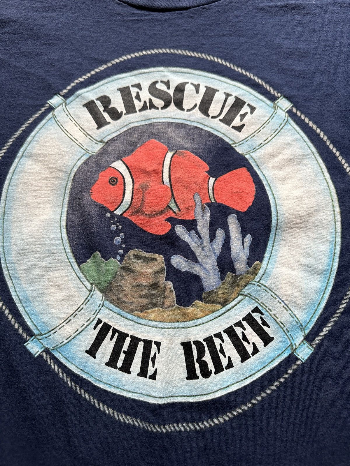 Vintage Vintage 90s Rescue the Reef Graphic Tee Size US L / EU 52-54 / 3 - 2 Thumbnail