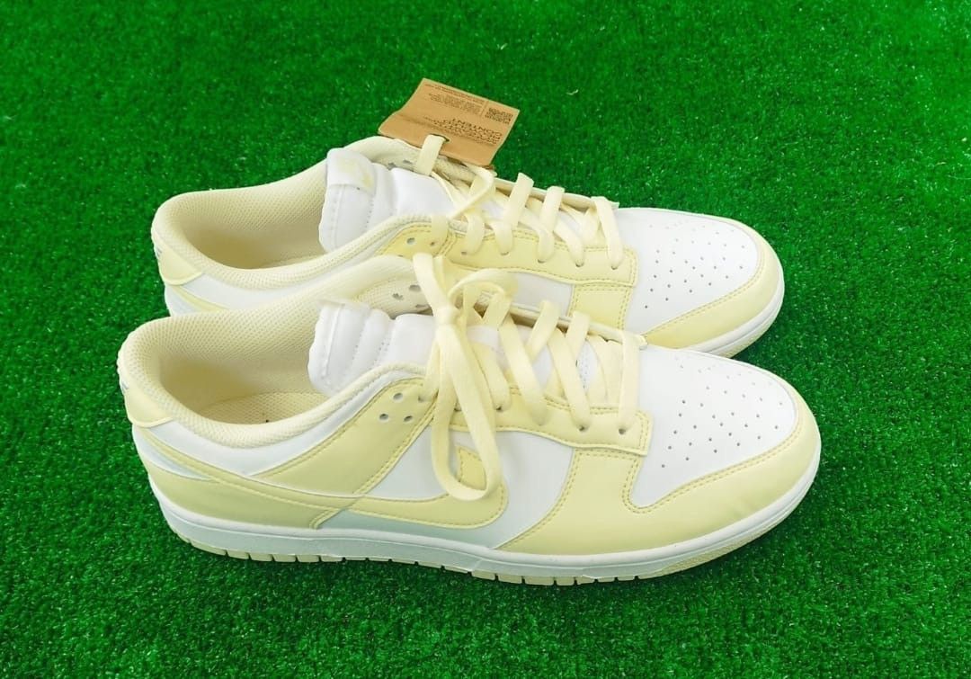 Nike Shoes Nike Dunk Low Unisex. Size US 9 / EU 42 - 1 Thumbnail