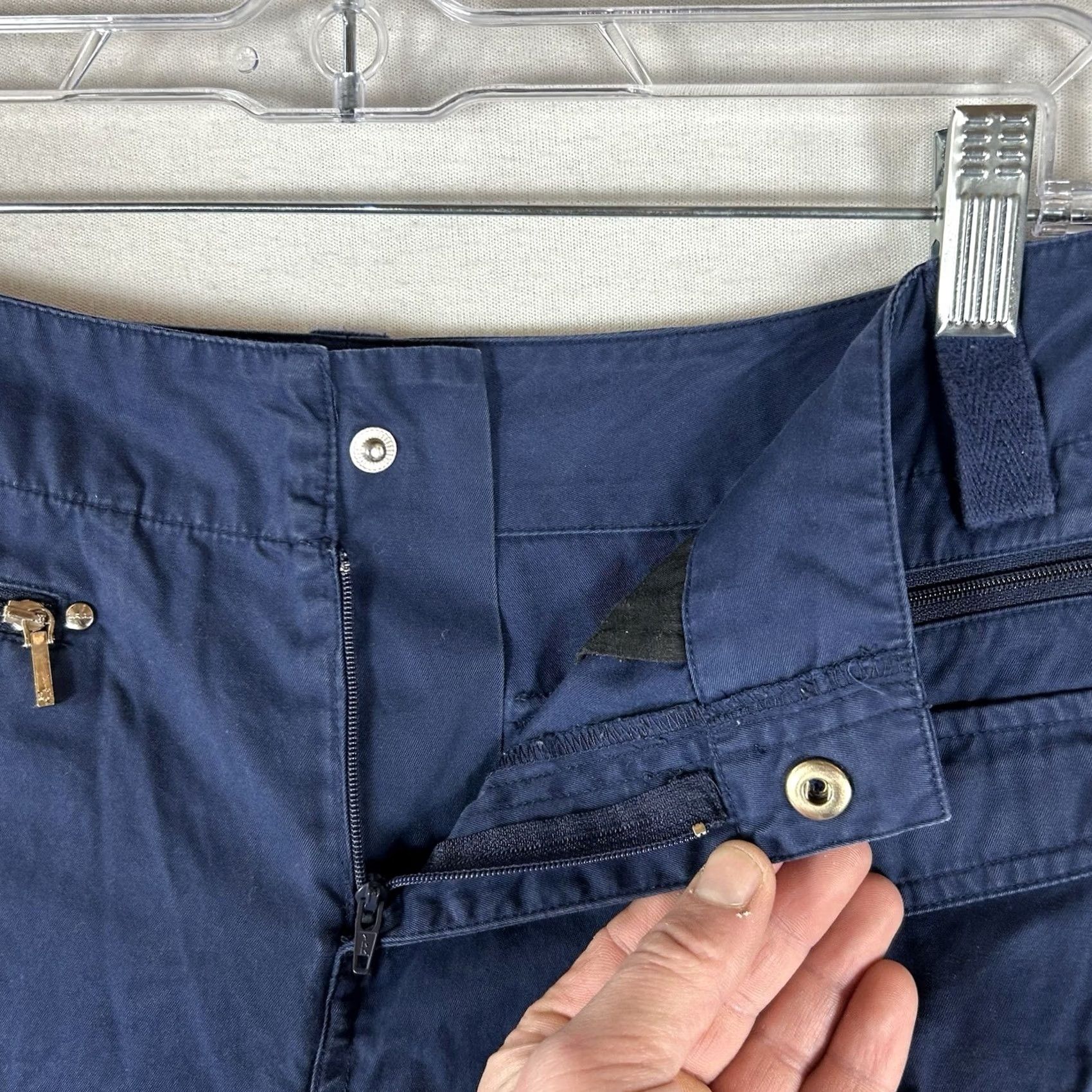 Ralph Lauren Ralph Lauren Active Bermuda Shorts Womens 4 Blue Casual Mid Rise Wide Back Pockets Twill- Cotton- Golf Walking Mens? Size 27" / US 4 / IT 40 - 2 Thumbnail