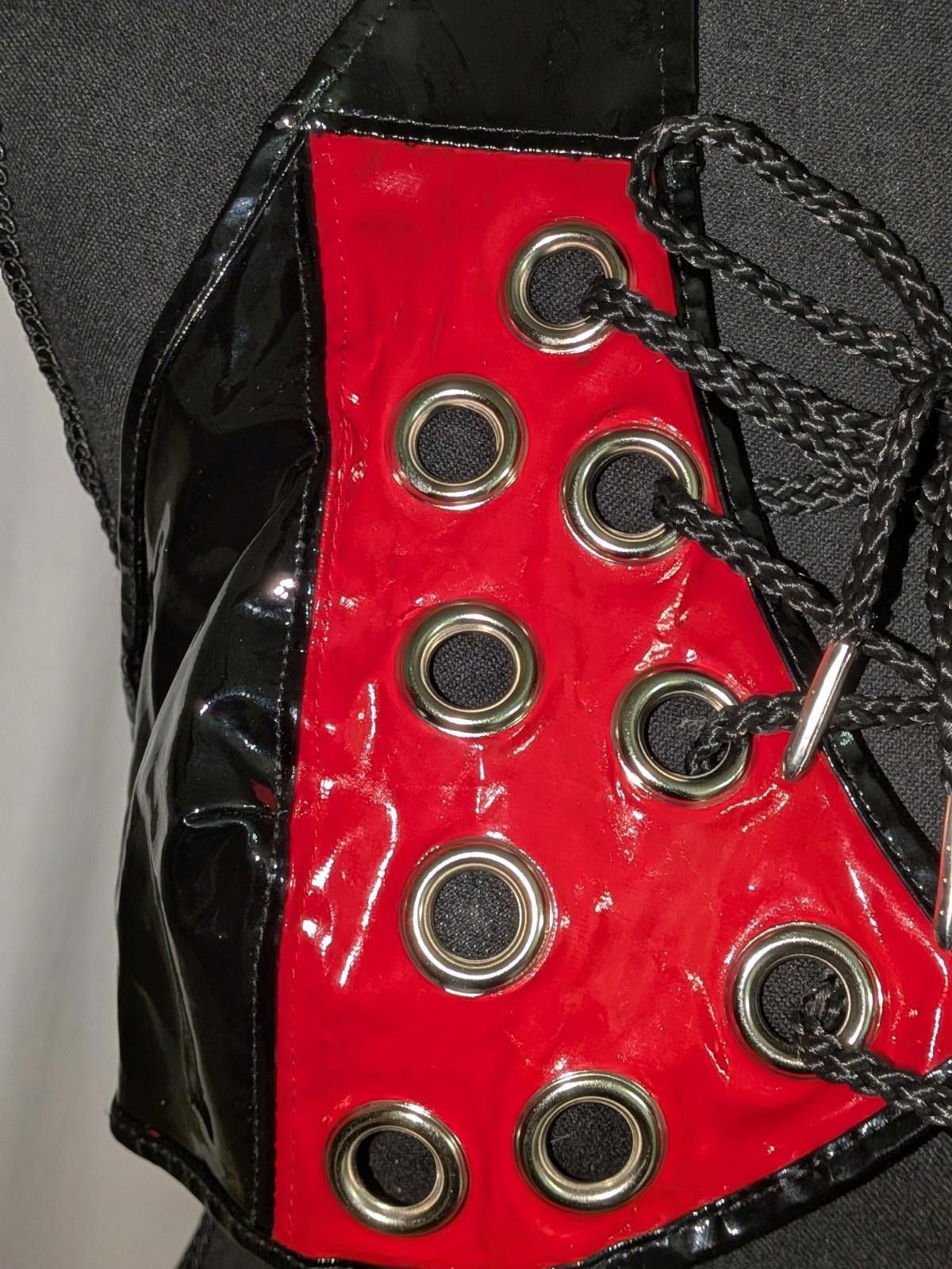 The Unbranded Brand VTG 90s Black & Red Vinyl Gothic Vampire Fetish Clubwear Bra Size ONE SIZE - 3 Thumbnail