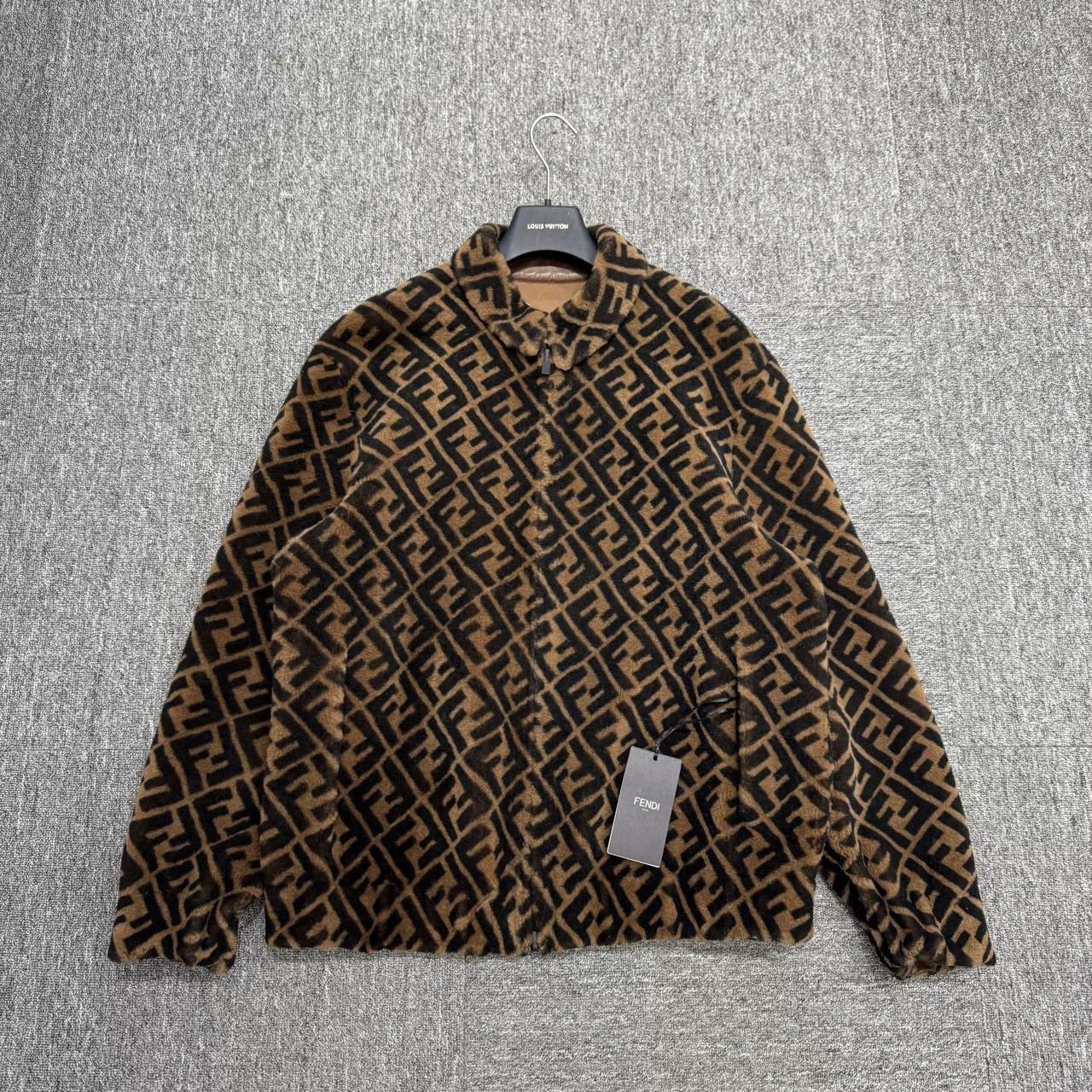 Fendi Fendi Reversible Leather and Fur Coat Size US L / EU 52-54 / 3 - 1 Thumbnail