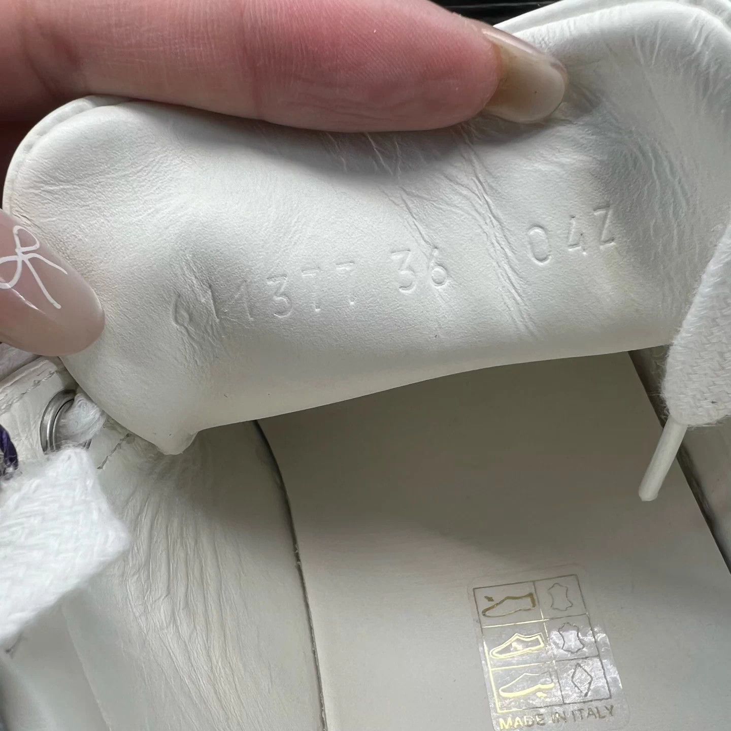 Gucci Gucci Ace Cherry White Sneaker 36 Near New Size US 5 / IT 35 - 8 Thumbnail