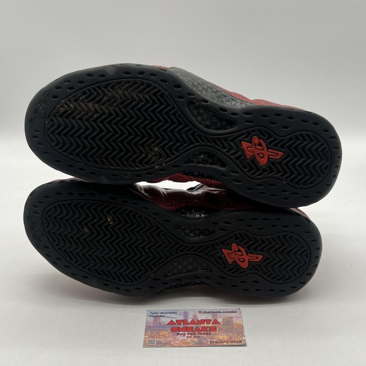 Nike Air Foamposite one cracked lava Size US 9 / EU 42 - 7 Thumbnail